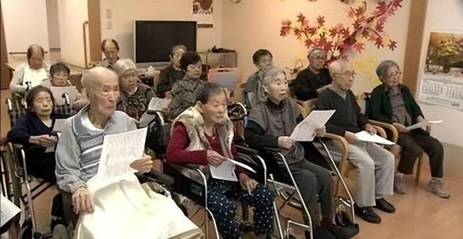 PG电子日本白叟抢着进牢狱养老偷车只为住牢房背后使人震动(图12)